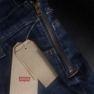 Levi’s skinny overall .